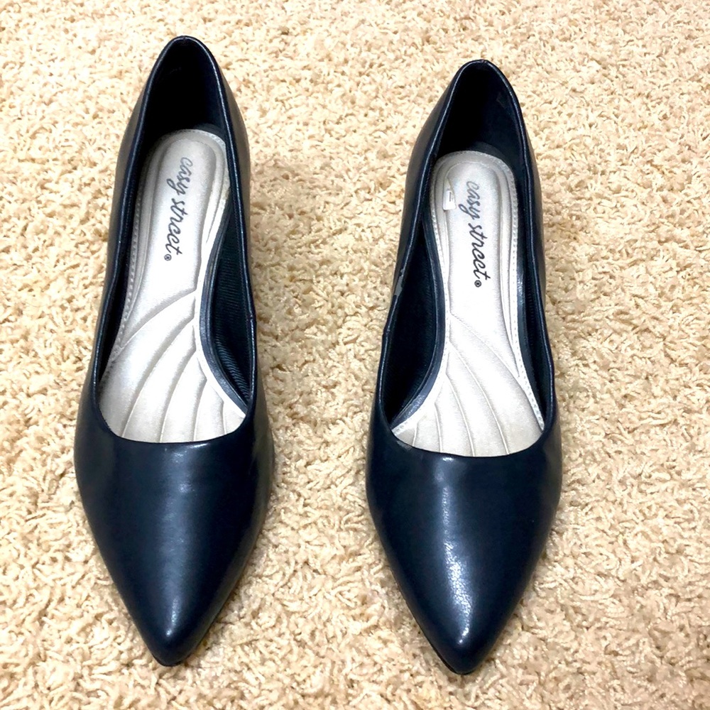 Navy kitten heels size 7.5